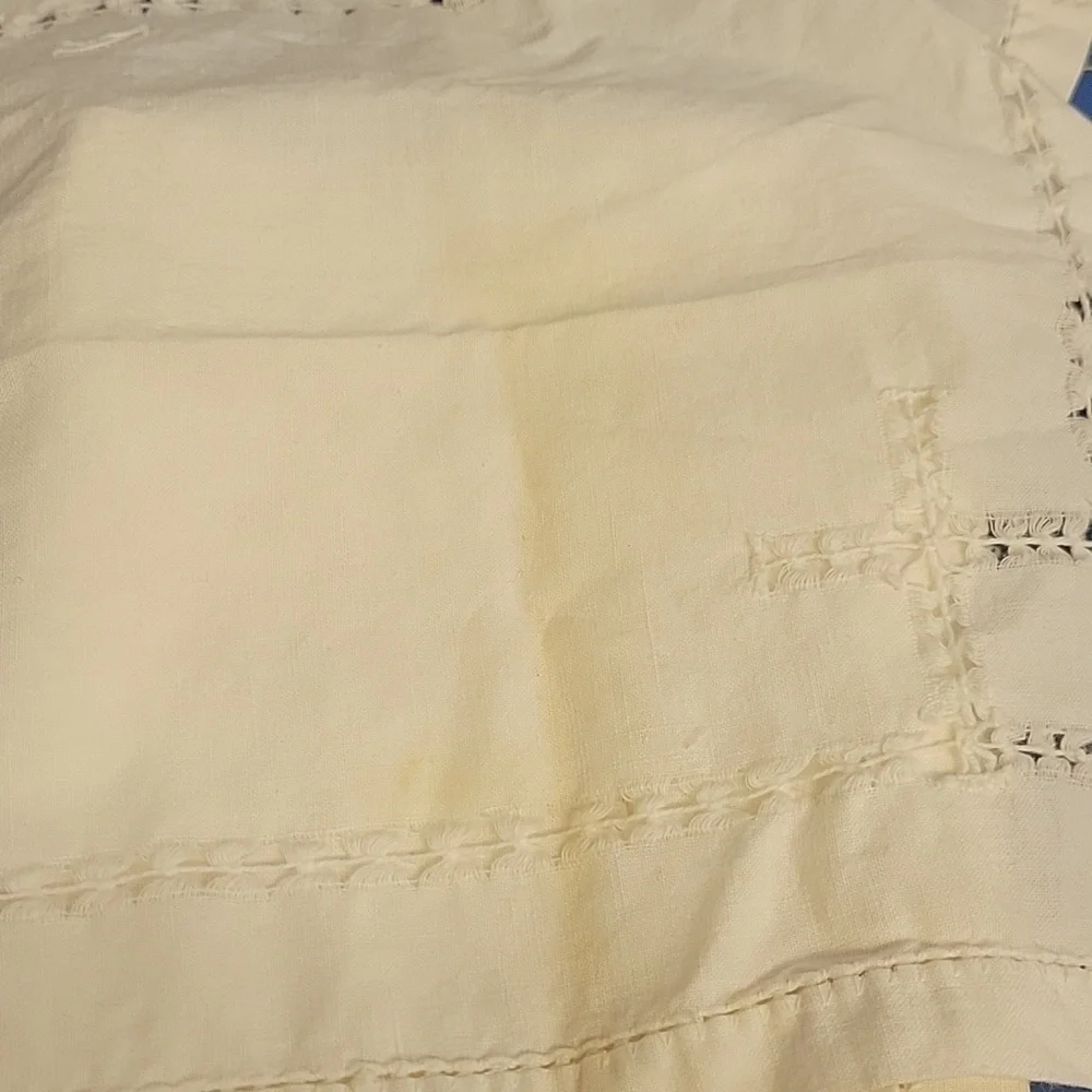 Bundle of 6 Vintage 1940s Embroidered Cream Cloth 9.5